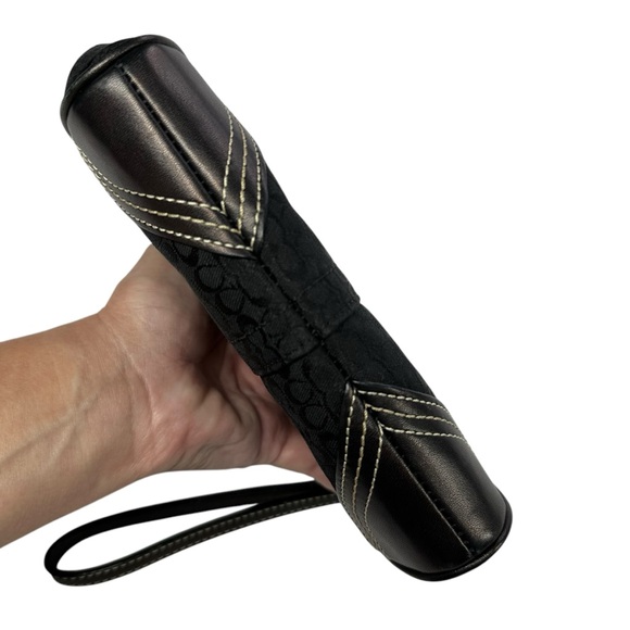 Coach Vintage Soho Signature Black Jacquard KissLock Wristlet purse. - Picture 5 of 11